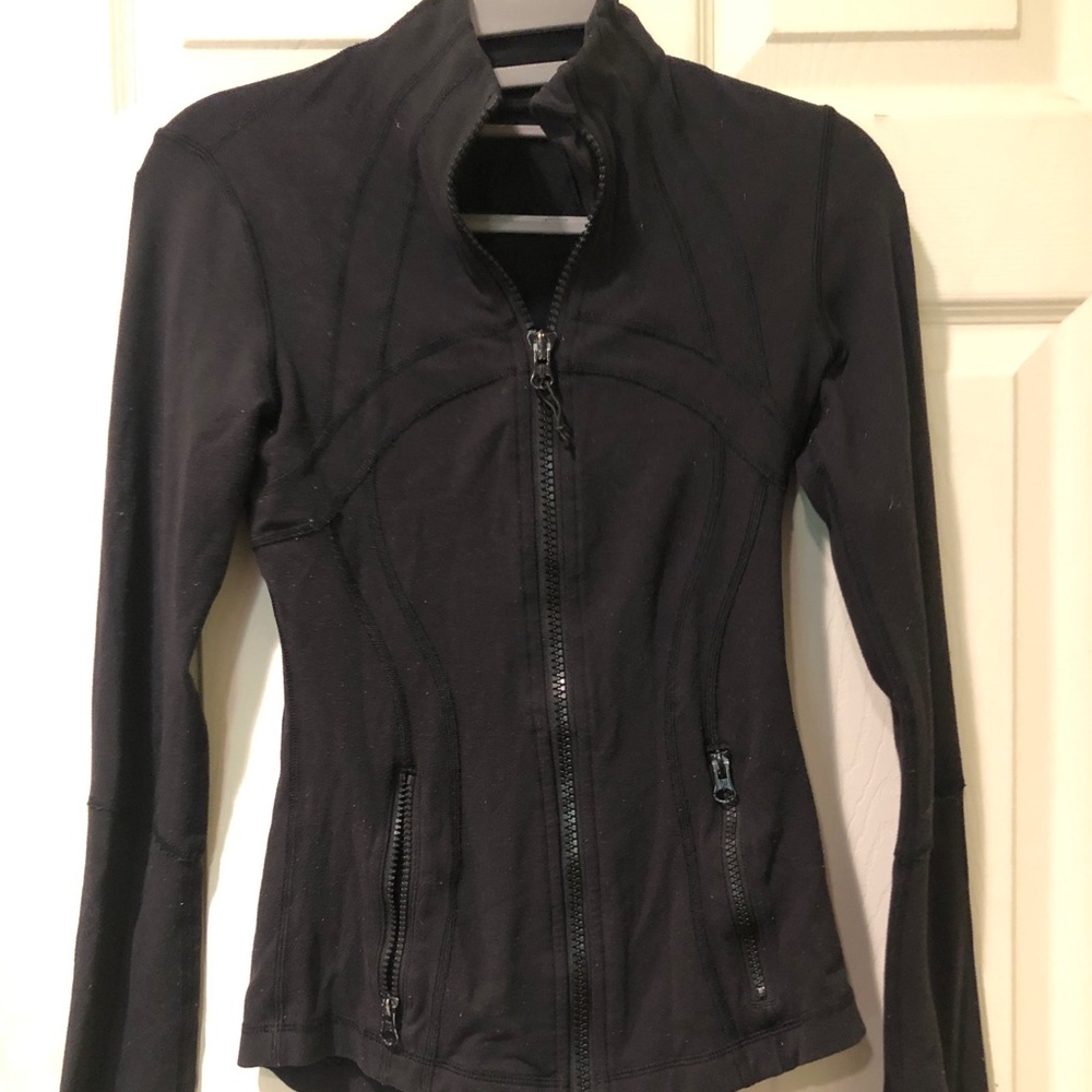 ✨lululemon jacket, sports bra and pants